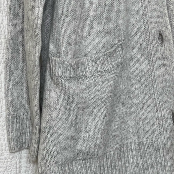 NWT Croft And Barrow Women’s Sweater/Cardigan - Picture 4 of 7